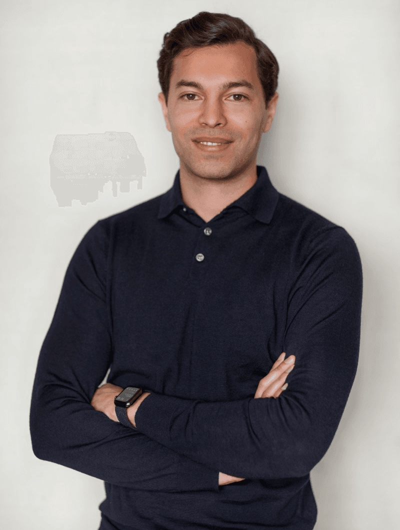 Alex invests over a broad range of deep tech areas, primarily in the intersection of engineering and biology. He has gained his transaction experience from Industrifonden, a multi-stage venture capital fund, and from Alder, a sustainability-focused investment firm. He holds an M.Sc. in Biotechnology Engineering and a Ph.D. in Engineering Physics from Uppsala University.